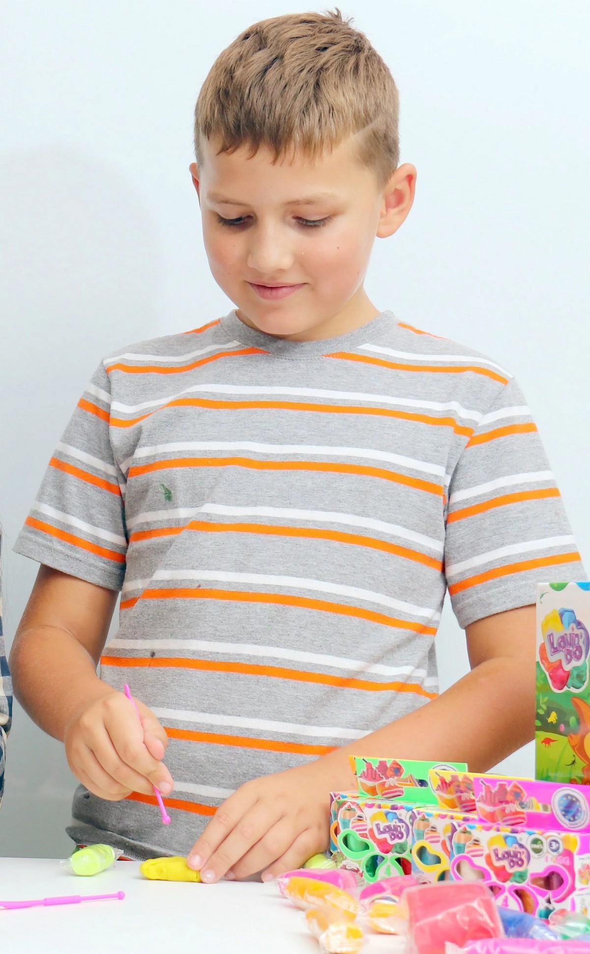Knete Modellierung Knetmasse Kinder Spielzeug geschenk Idee Dinoland LovinD SET